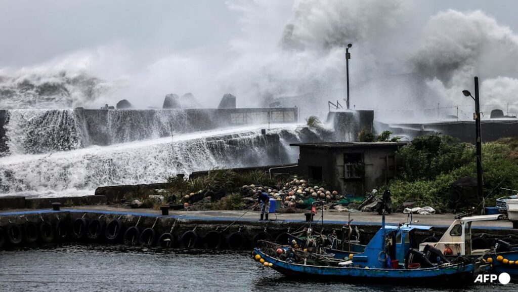 North Korea urges ‘maximum vigilance’ as Typhoon Bavi approaches North Korea urges ‘maximum vigilance’ as Typhoon Bavi approaches