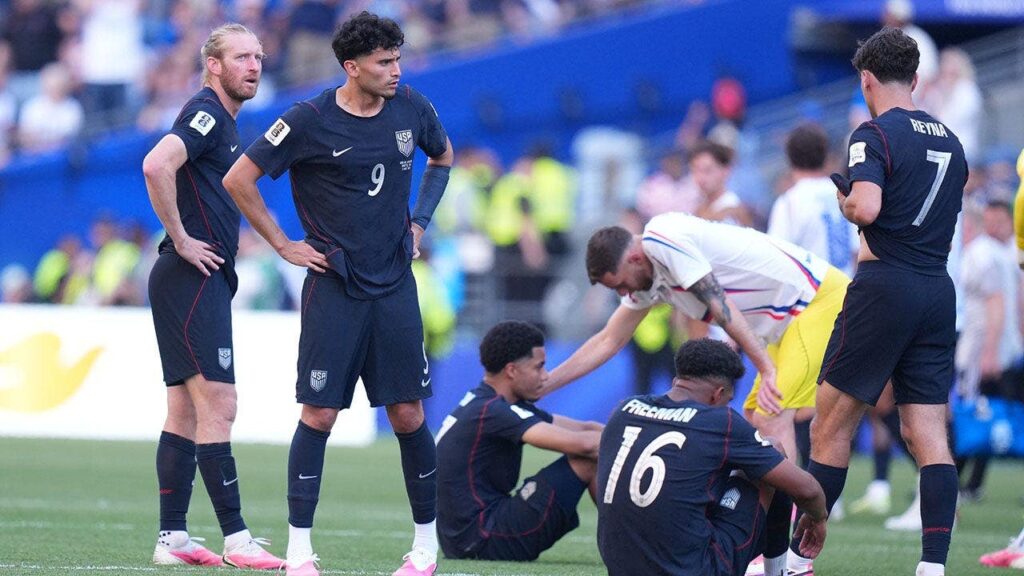 Furious anti-Trump voices cheer US team’s crushing World Cup defeat after red card intervention Furious anti-Trump voices cheer US team’s crushing World Cup defeat after red card intervention