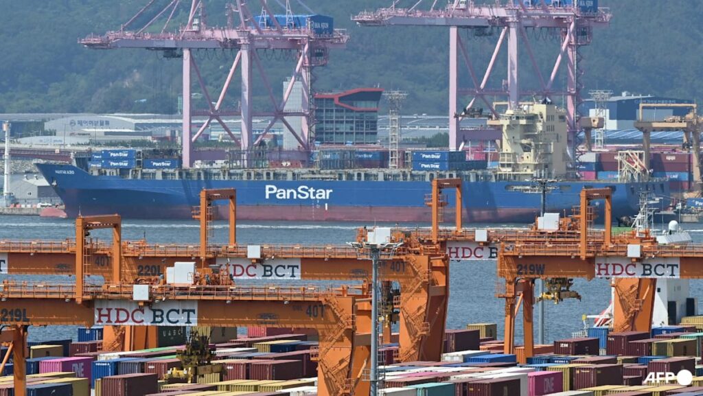 South Korea sends first container ship through Arctic route