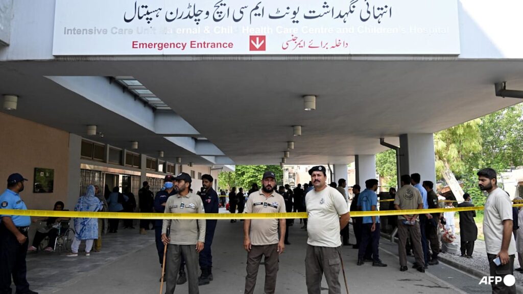 Pakistan hospital fire kills 14 infants