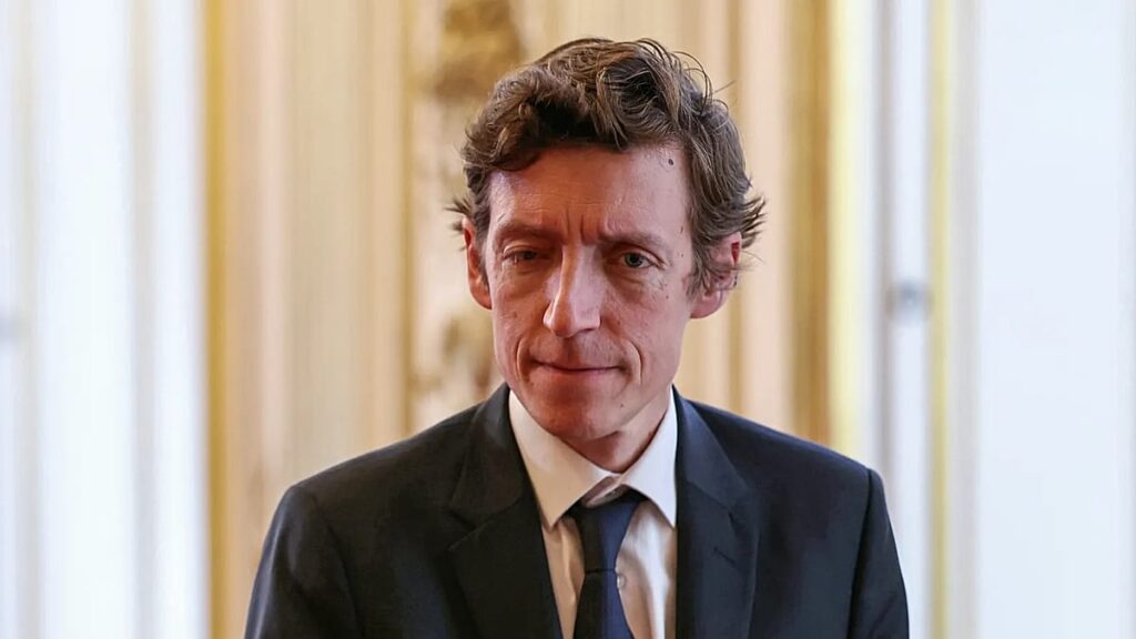 France to survey 10 million pupils on sexual violence