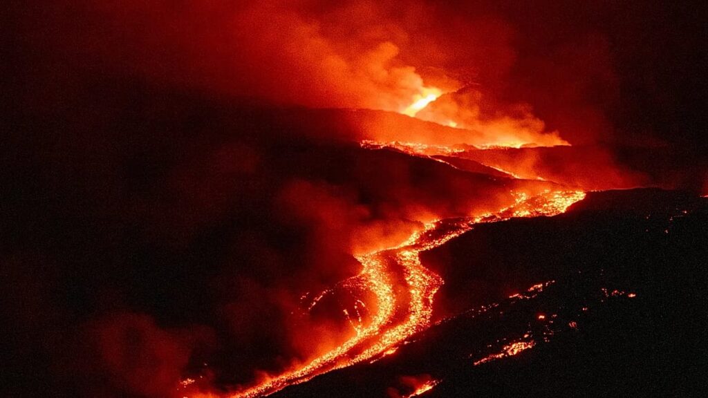 Mount Etna eruption: Catania airport closes, ash cloud reaches Libya