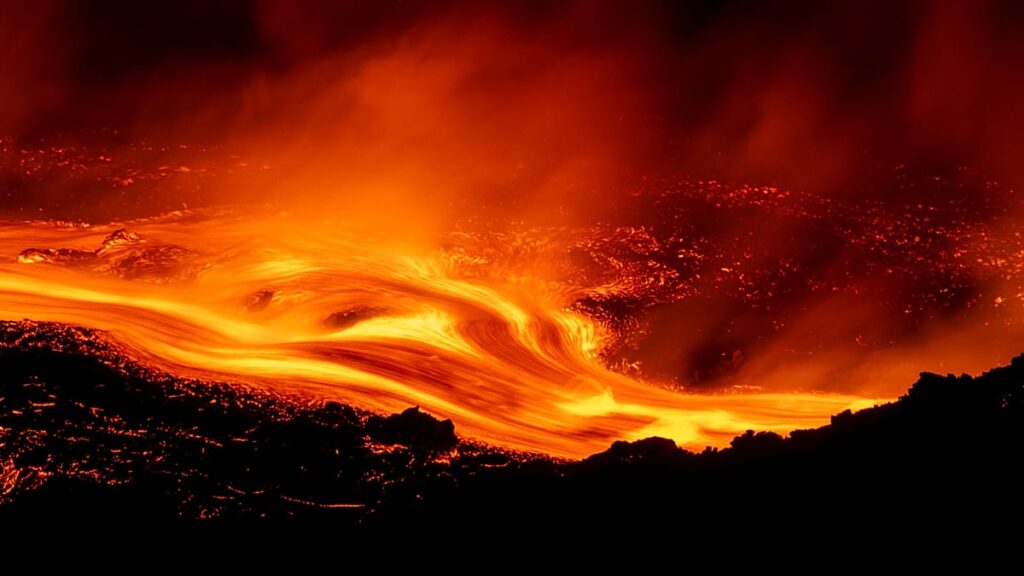 Etna eruption enters seventh day in phenomenon unseen since the 1970s Etna eruption enters seventh day in phenomenon unseen since the 1970s