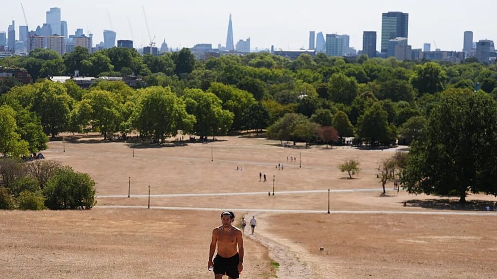 UK on course for ‘warmest summer on record’