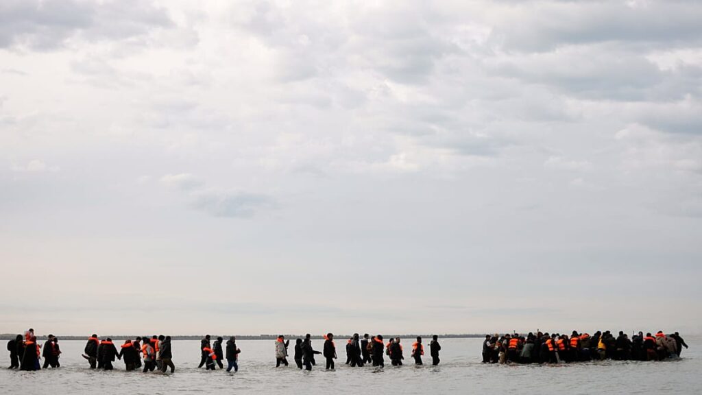 UK asylum applications drop by more than a fifth, new data shows