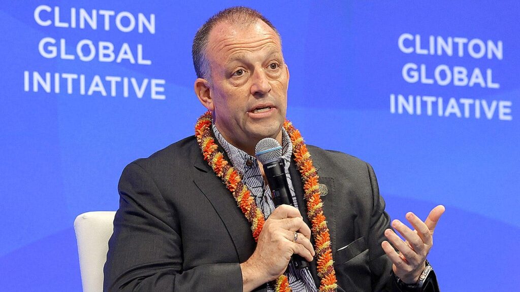 Hawaii Gov. Josh Green cruises to Democratic primary win, sets up fall matchup with GOP nominee Hawaii Gov. Josh Green cruises to Democratic primary win, sets up fall matchup with GOP nominee