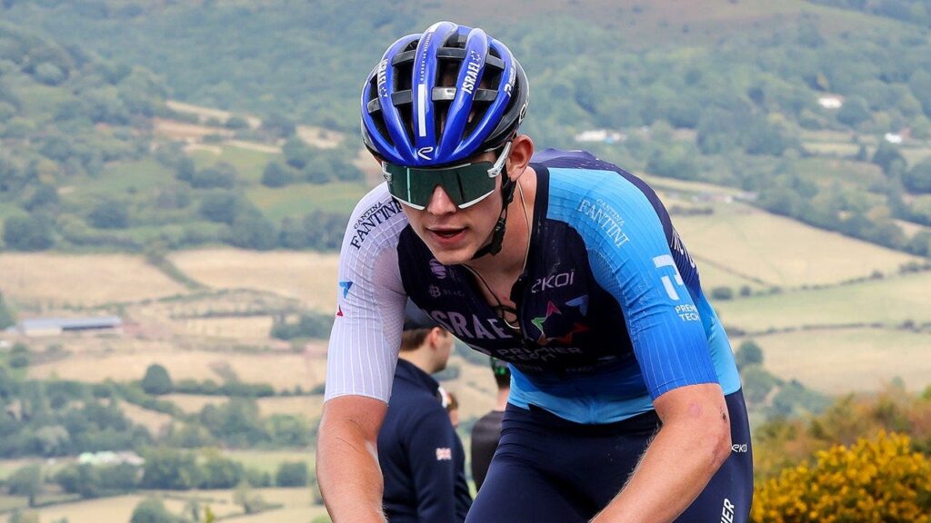 Teenage British cyclist Finlay Tarling dies after tragic incident in Volta a Portugal race Teenage British cyclist Finlay Tarling dies after tragic incident in Volta a Portugal race