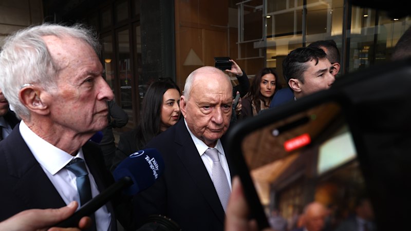 Former 2GB broadcaster on trial for indecent assault, sexual touching at Sydney’s Downing Centre Former 2GB broadcaster on trial for indecent assault, sexual touching at Sydney’s Downing Centre