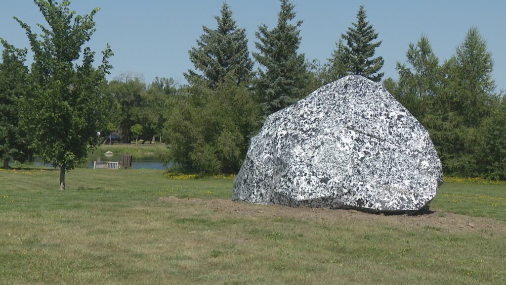 Saskatoon councillors uphold funding behind controversial 7K art installation