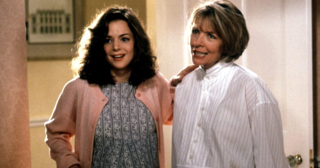 Kimberly Williams-Paisley Purchases Late Movie Mom Diane Keaton’s Hat and Gloves at Auction