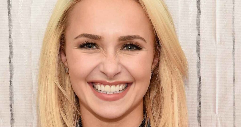 Hayden Panettiere Fans Vow to Boycott Neutrogena After Late Actress’ Claim About ‘Cancelled’ Contract Hayden Panettiere Fans Vow to Boycott Neutrogena After Late Actress’ Claim About ‘Cancelled’ Contract