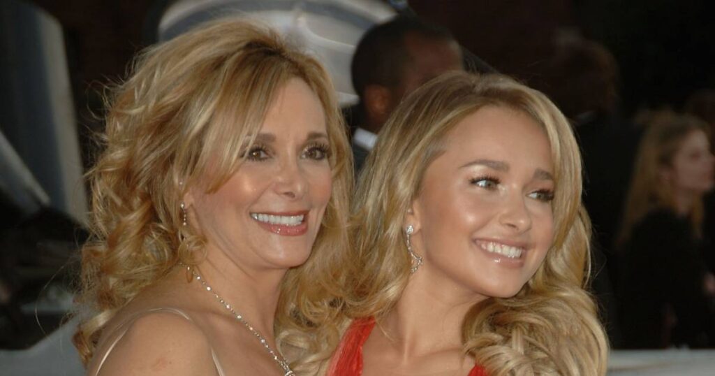Hayden Panettiere’s Estranged Mom Gave Ultimatum About ‘Toxic’ Brian Hickerson Relationship Hayden Panettiere’s Estranged Mom Gave Ultimatum About ‘Toxic’ Brian Hickerson Relationship