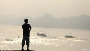 Indonesia escalates battle against fires, putrid haze Indonesia escalates battle against fires, putrid haze