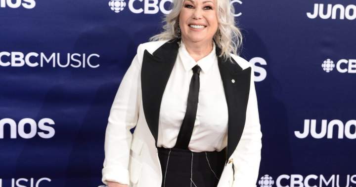 Jann Arden shares pictures of wedding to Icelandic author Thordis Elva Jann Arden shares pictures of wedding to Icelandic author Thordis Elva