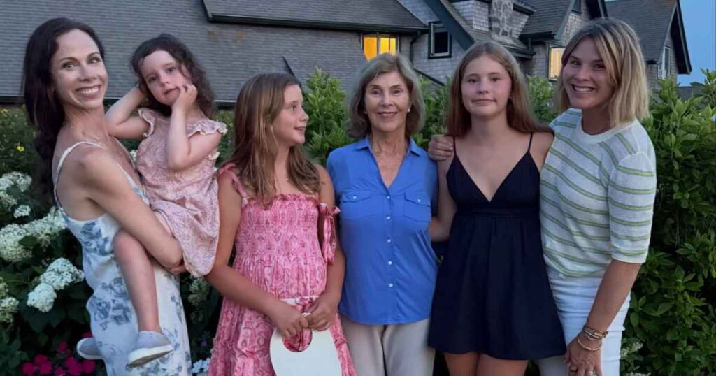 Laura Bush Poses for Rare Multigenerational Photo With Daughters Jenna and Barbara, Their Kids Laura Bush Poses for Rare Multigenerational Photo With Daughters Jenna and Barbara, Their Kids