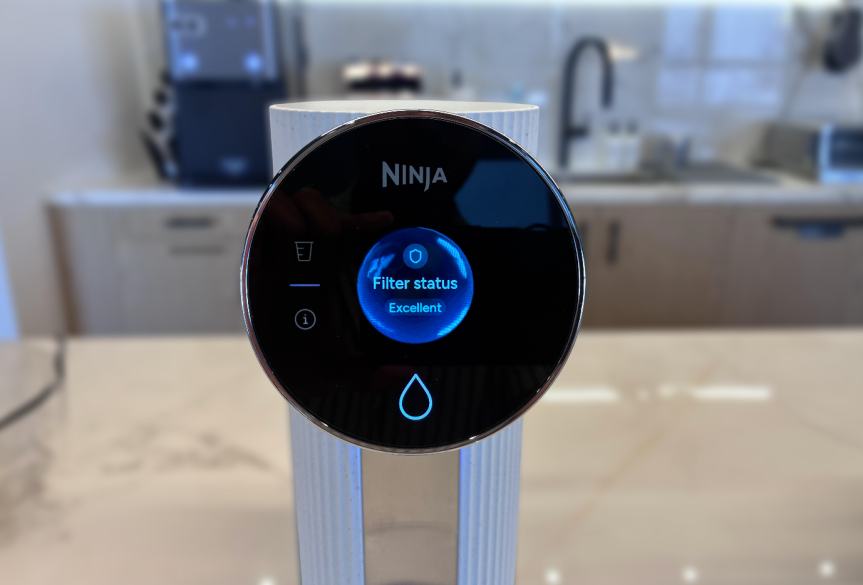 display showing that the filter status is excellent