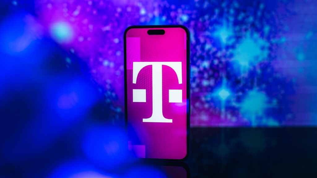 T-Mobile Is Stretching Its Device Commitment to 3 Years with New Installment and “2.0” Phone Plans T-Mobile Is Stretching Its Device Commitment to 3 Years with New Installment and “2.0” Phone Plans