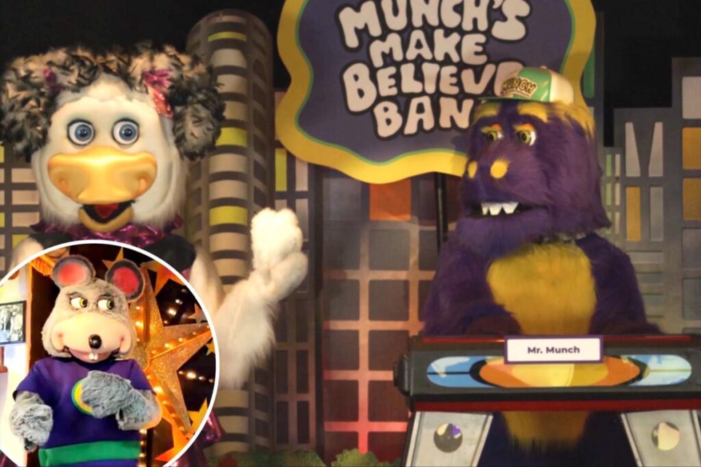 Rare Chuck E. Cheese animatronic band spotted in LA — one of four left around