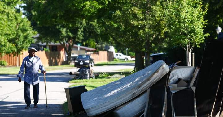Ontario town declares state of emergency as heavy rain floods roads Ontario town declares state of emergency as heavy rain floods roads