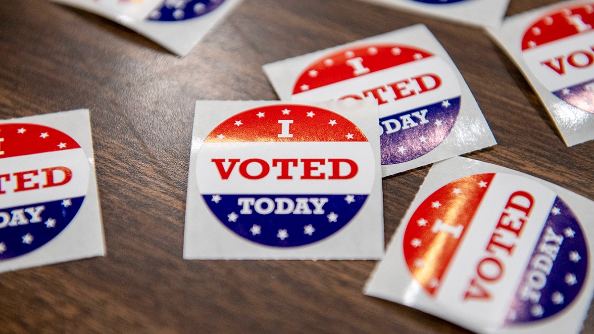 The district has leaned Republican in recent election cycles but has a history of electing candidates from both parties.