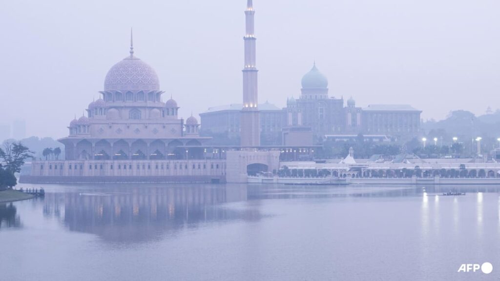 Malaysia records unhealthy air quality in around 30 areas as haze spreads