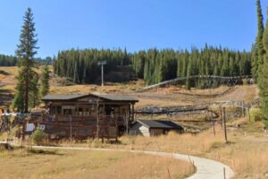 Colorado roller coaster rider suffers serious injuries after being ejected from cart, dragged along track Colorado roller coaster rider suffers serious injuries after being ejected from cart, dragged along track