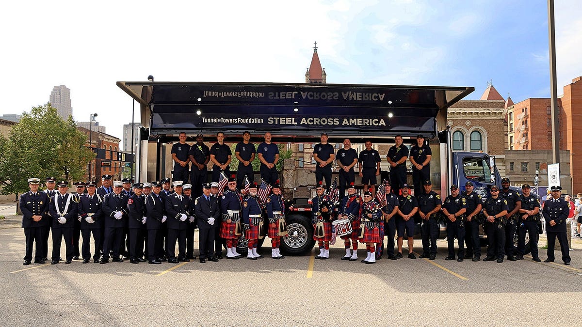 Group picture of Steel Across America tour in Cincinnati