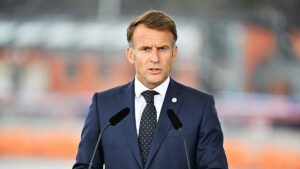 Macron to visit Bayeux Tapestry exhibition in London and meet Burnham