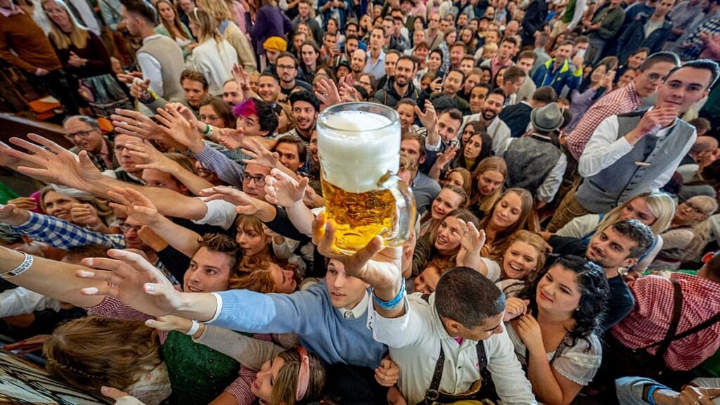 Oktoberfest 2026: All the rules visitors need to know