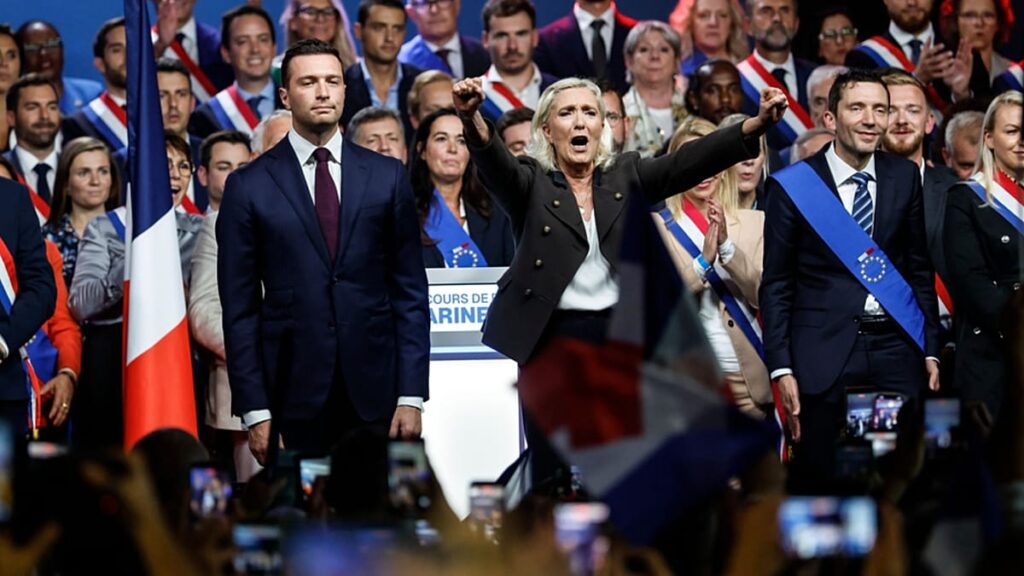 Does Le Pen want to hold a Frexit vote if she becomes president? Does Le Pen want to hold a Frexit vote if she becomes president?