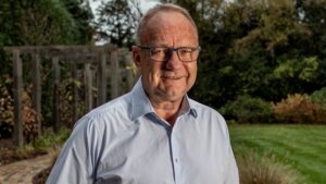 Woodside board member quits after seven months