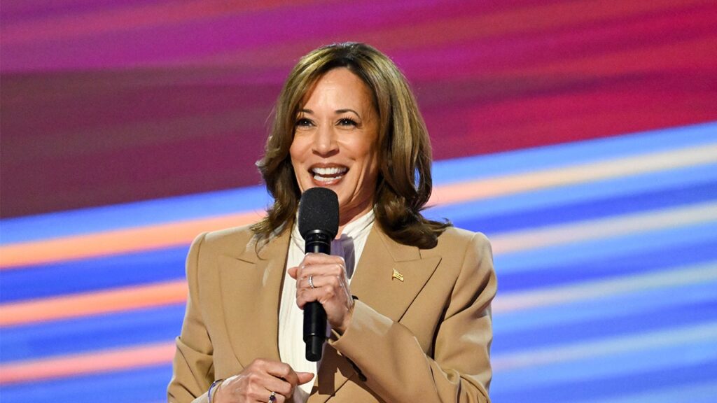 Kamala Harris uses flower analogy to explain social media algorithms while discussing AI, midterms