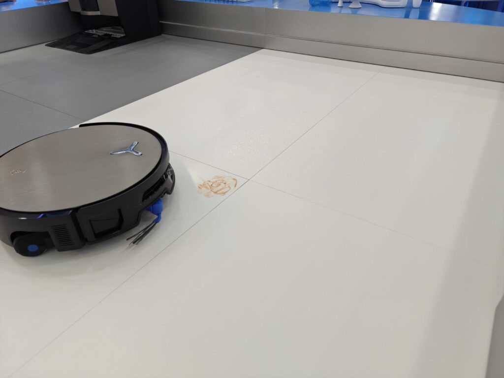 I Watched a Stain-Removing Robot Completley Miss Its Target at IFA