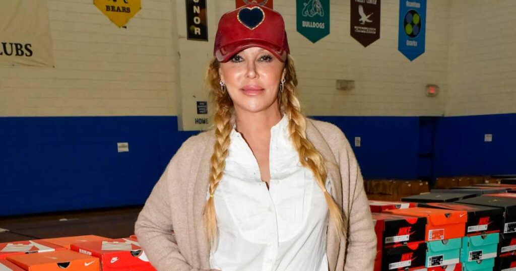 Brandi Glanville Thanks Fans and Housewives for Supporting GoFundMe: ‘You Help Me Keep Fighting’ Brandi Glanville Thanks Fans and Housewives for Supporting GoFundMe: ‘You Help Me Keep Fighting’