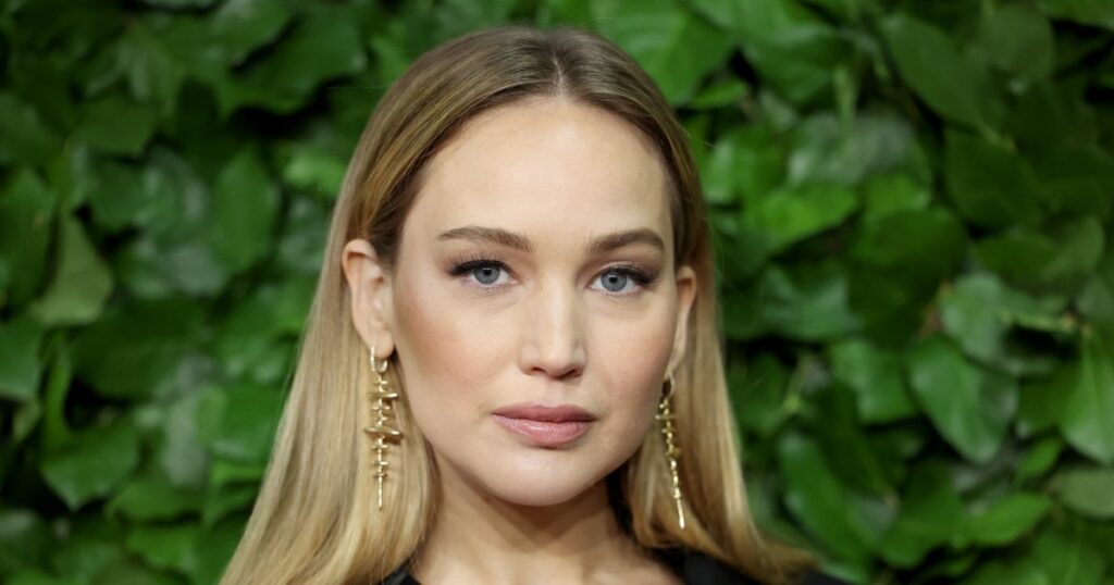Jennifer Lawrence Wore This Casual-Cool ‘Slipper’ Shoe With Jeans — And Honestly, We’re Sold on the Comfy Look