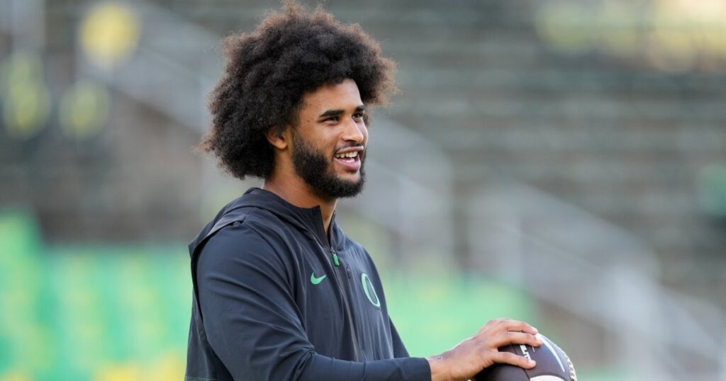 Oregon Provides Update on Dante Moore’s Health Amid Hospitalization After Terrifying USC Hit
