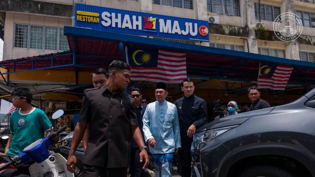 Malaysia PM Anwar open to considering early GE, with DPM Zahid latest to call for snap polls Malaysia PM Anwar open to considering early GE, with DPM Zahid latest to call for snap polls
