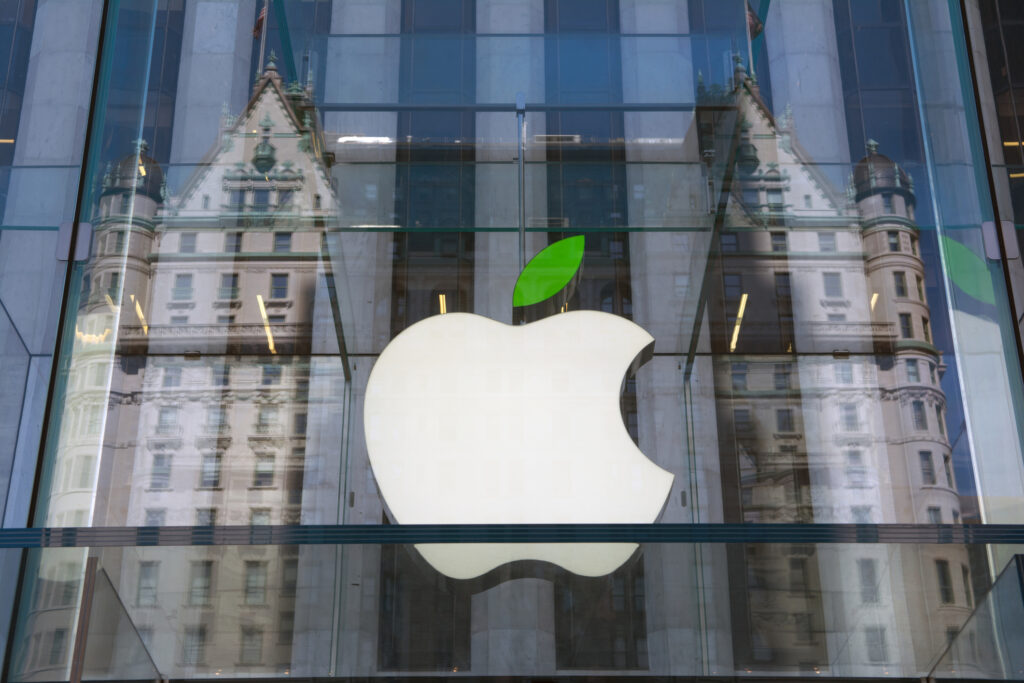 Apple’s 20th Anniversary iPhone 20 Pro May Arrive as a Seamless Slab of Glass