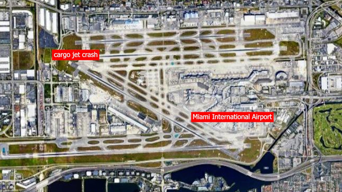 aerial map showing diagonal runway and crash location